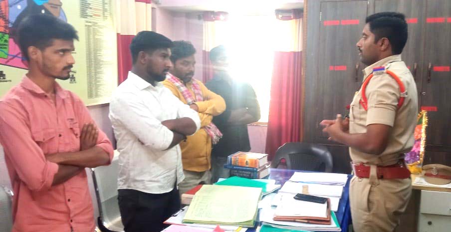 సత్ప్రవర్తనతో మెలగాలి