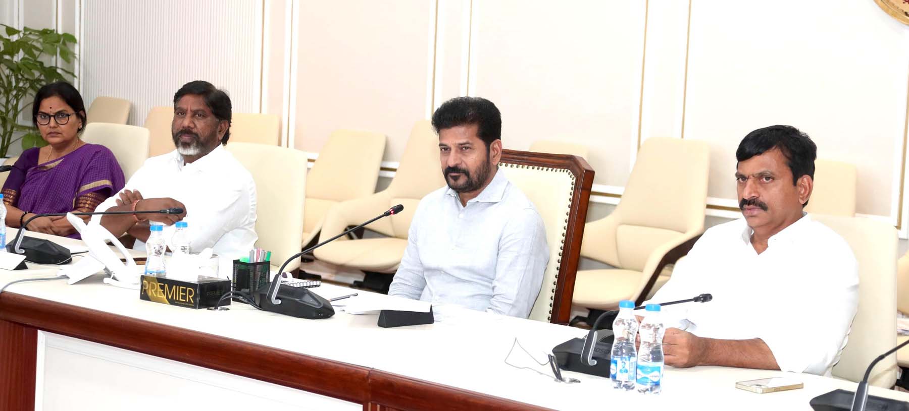 పన్నుల వసూళ్లే లక్ష్యం..!