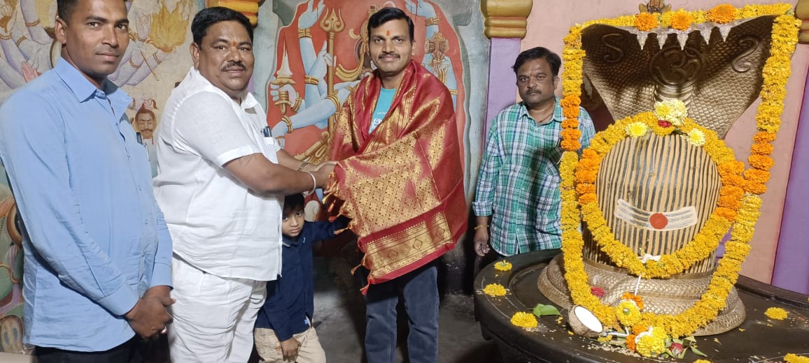 భూకైలాస్‌ను సదర్శించిన రూరల్ సీఐ