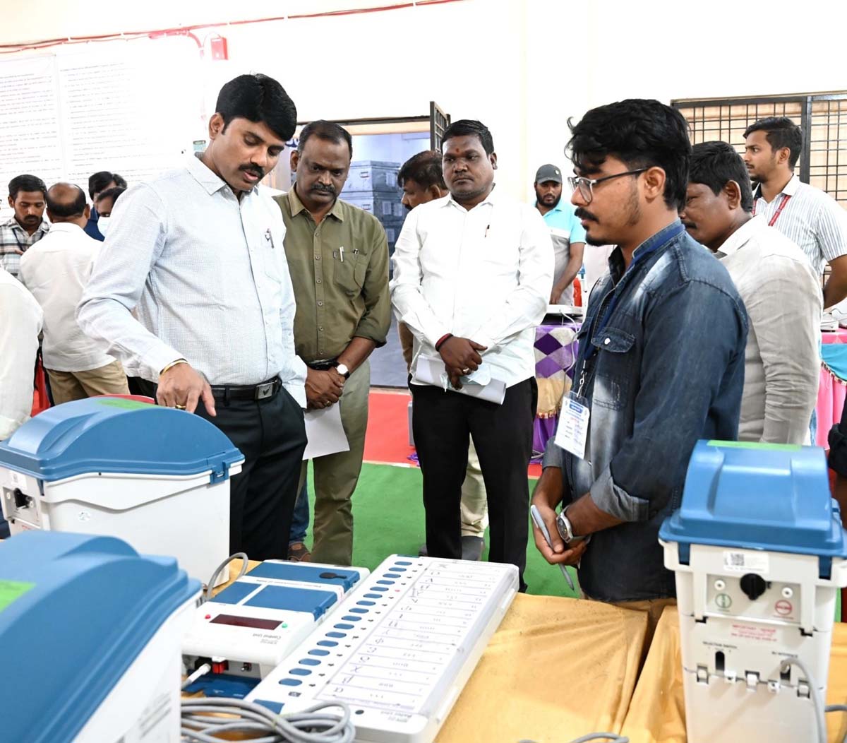 పాలమూరు ఎమ్మెల్సీ ఎన్నికలకు ఏర్పాట్లు