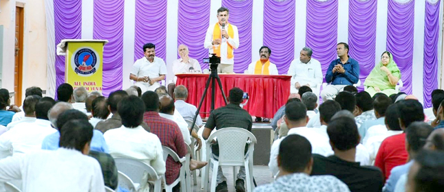 నరేంద్ర మోడీతోనే దేశాభివృద్ధి సాధ్యం