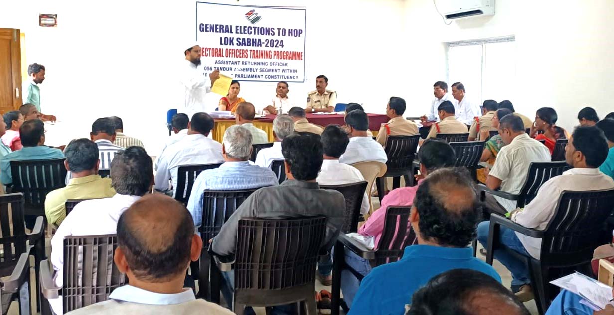 పార్లమెంట్‌ పోలింగ్‌పై స్పెషల్ నజర్