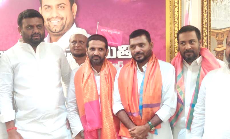 బీఆర్ఎస్ పట్టణ వర్కింగ్ ప్రెసిడెంట్ గా నరేందర్ గౌడ్