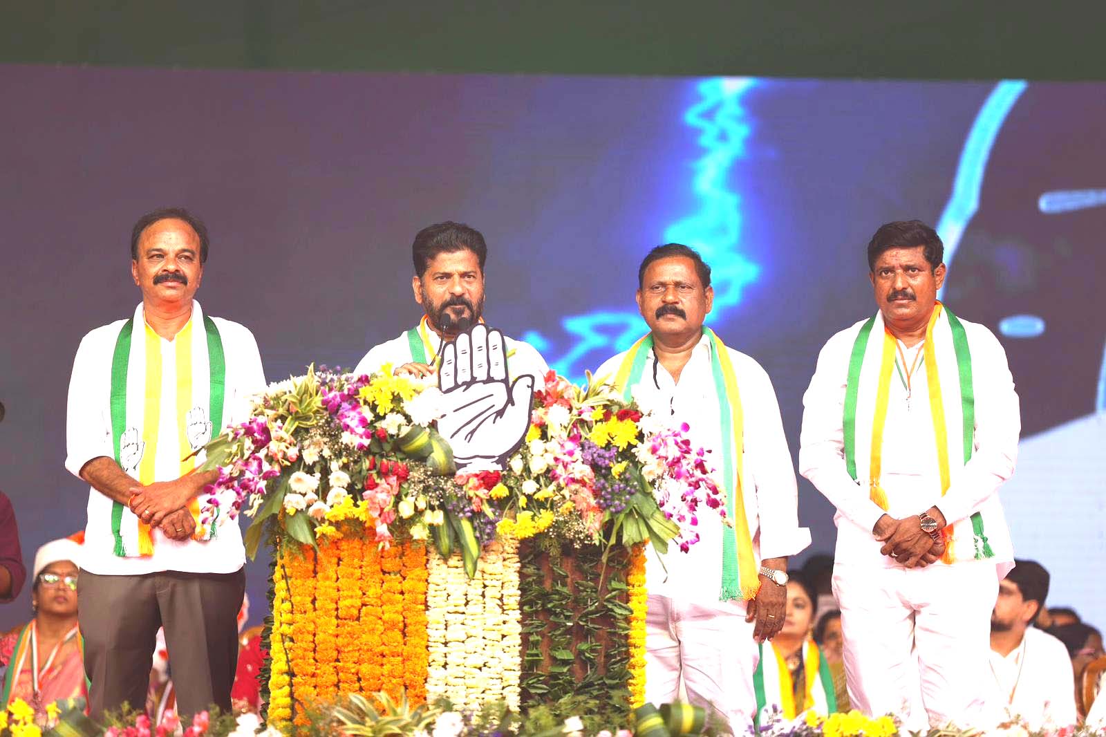 రుణమాఫీ నాదే బాధ్యత..!
