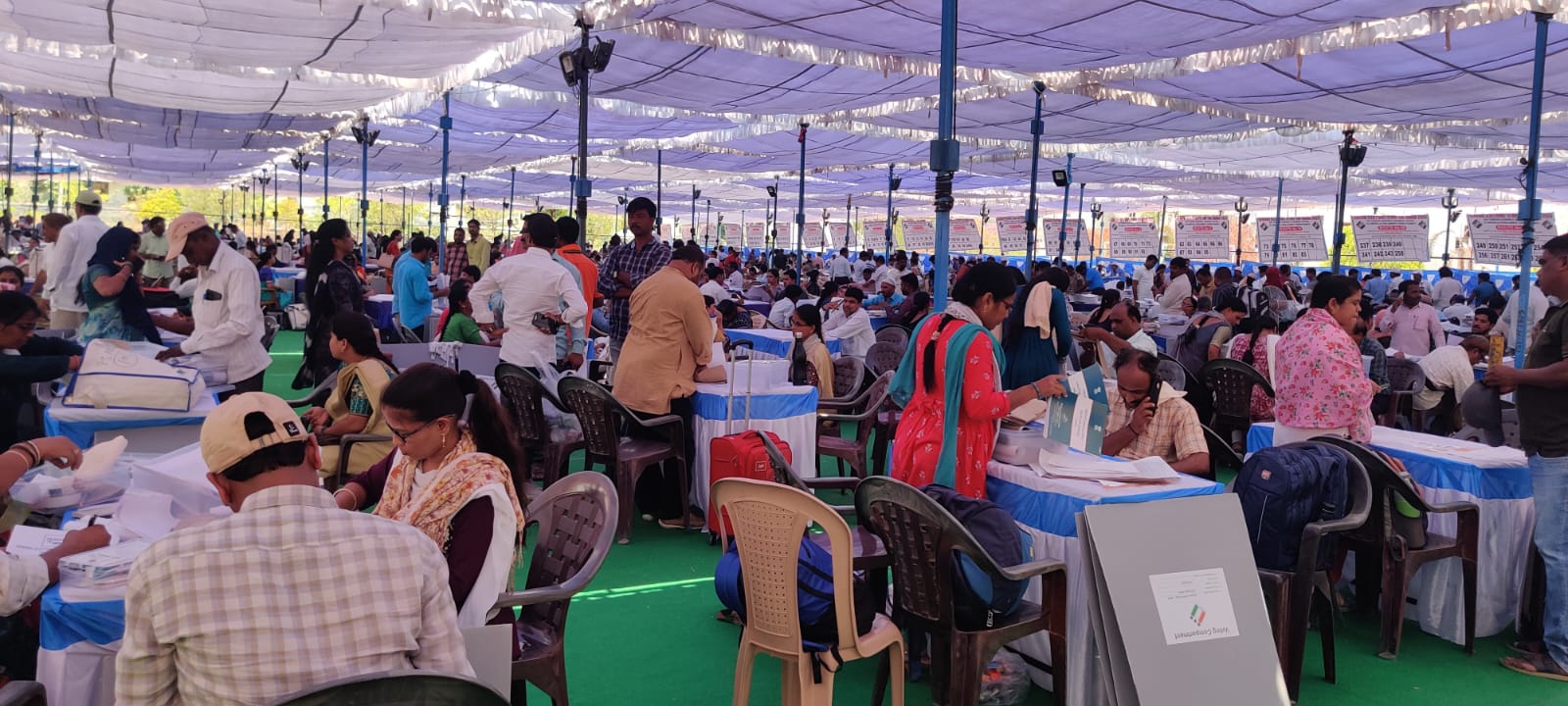 పోలింగ్ విధులకు అధికారుల డుమ్మా