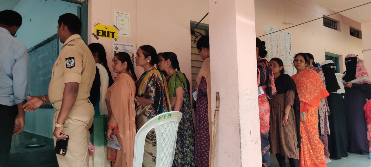 ప్రశాంతంగా పార్లమెంట్ పోలింగ్