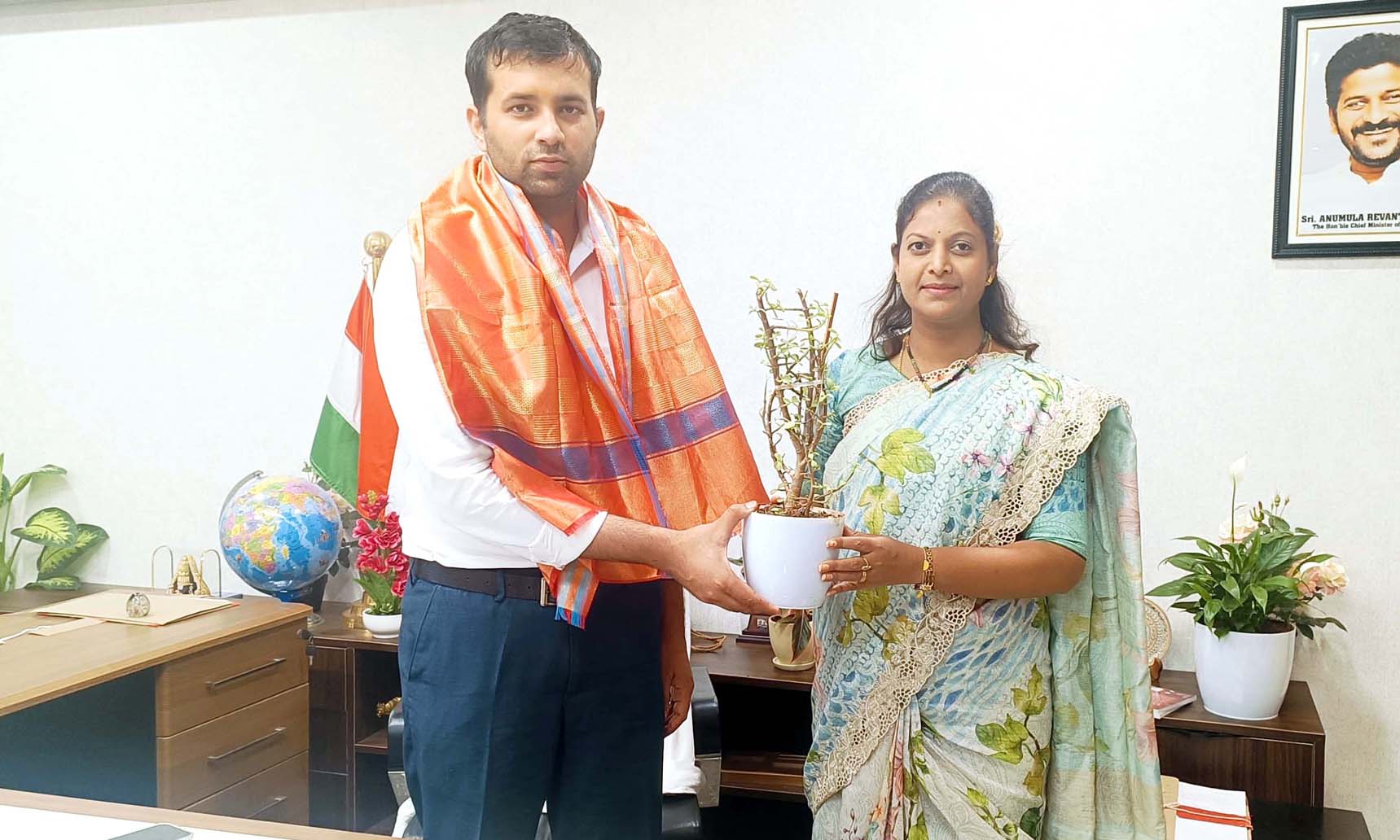 పట్టణాభివృద్ధికి సహకరించండి