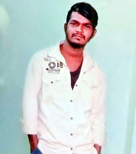 తాగిన మైకంలో ఉరేసుకుని వ్యక్తి ఆత్మహత్య