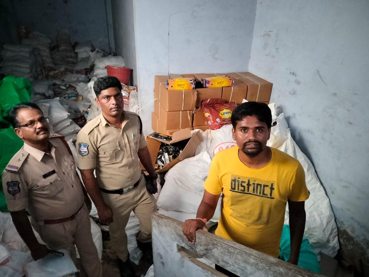 గుట్కా స్థావరంపై దాడి