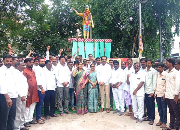 జోహార్‌.. దొడ్డి కొమురయ్య..!