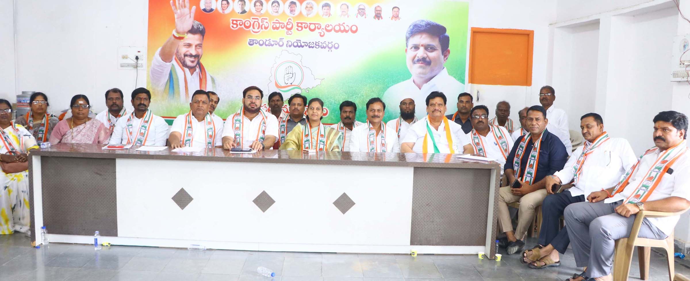 మాజీ ఎమ్మెల్యేకు స్ట్రాంగ్ కౌంటర్..!
