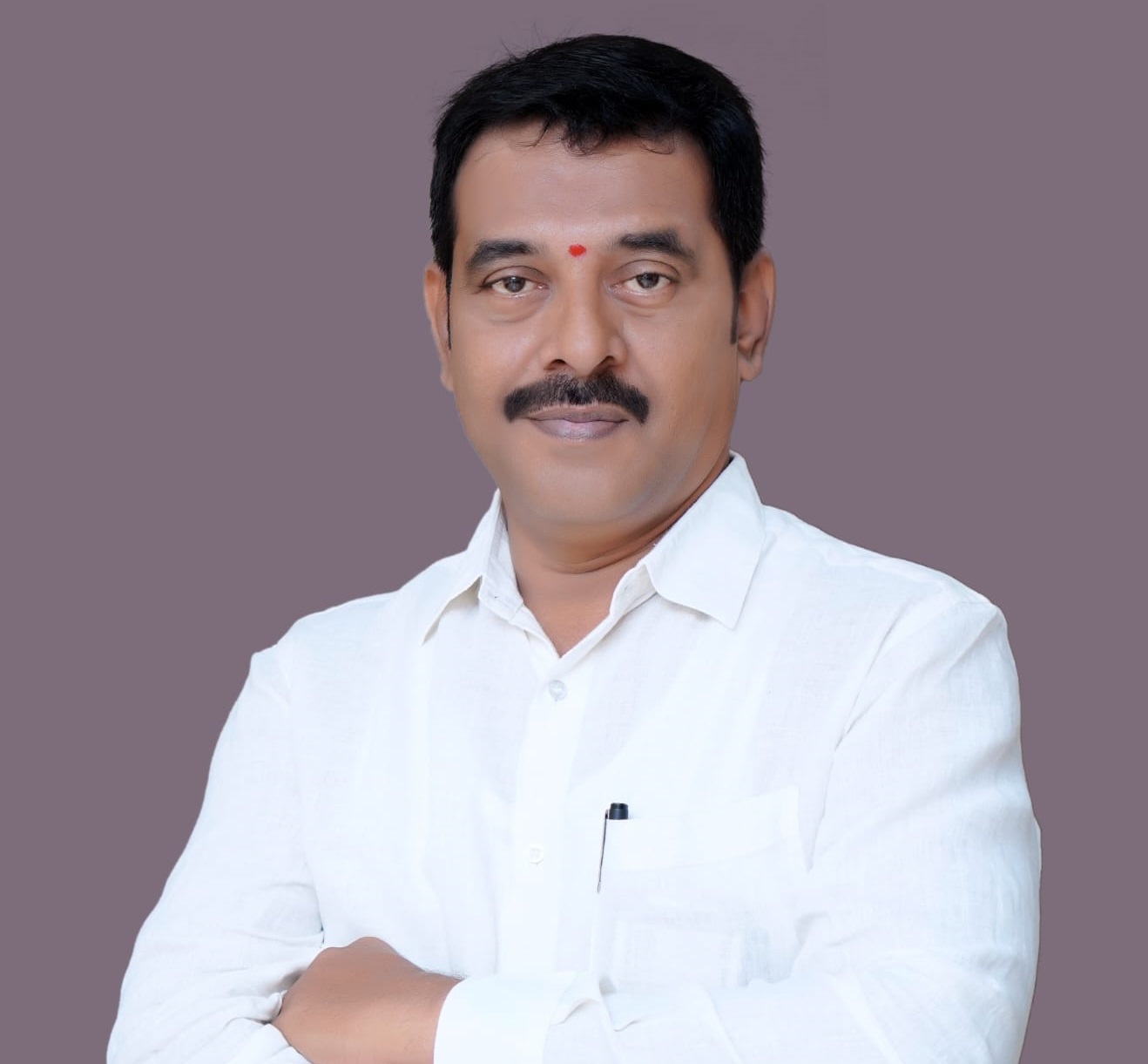 నిరుద్యోగులపై దాడులు హేయం