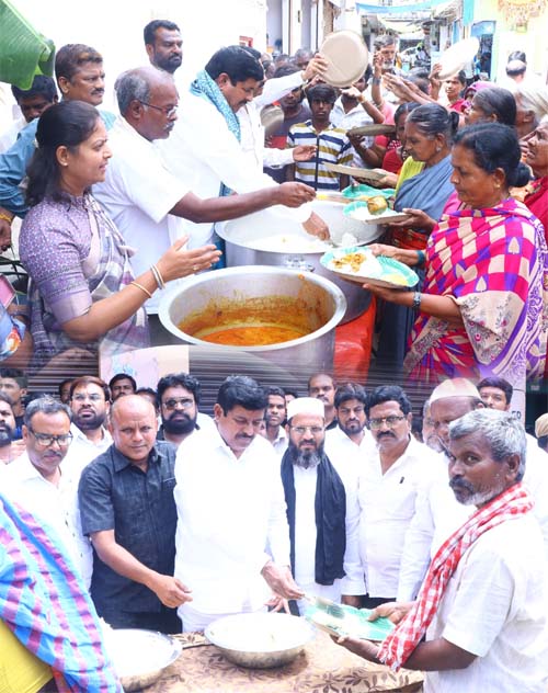 పేదలకు అన్నదానం అభినందనీయం