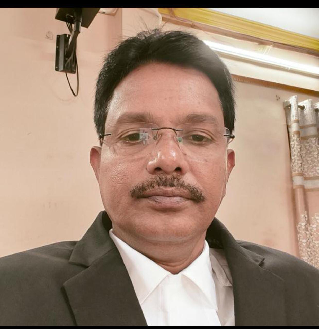 వివాదాస్పద స్థలంపై హైకోర్టు స్టే