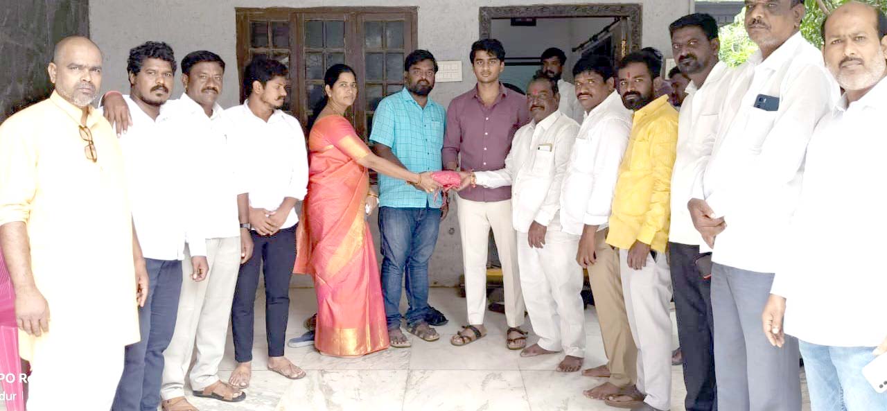 హిందూ ఉత్సవ సమితికి భారీవిరాళం..!