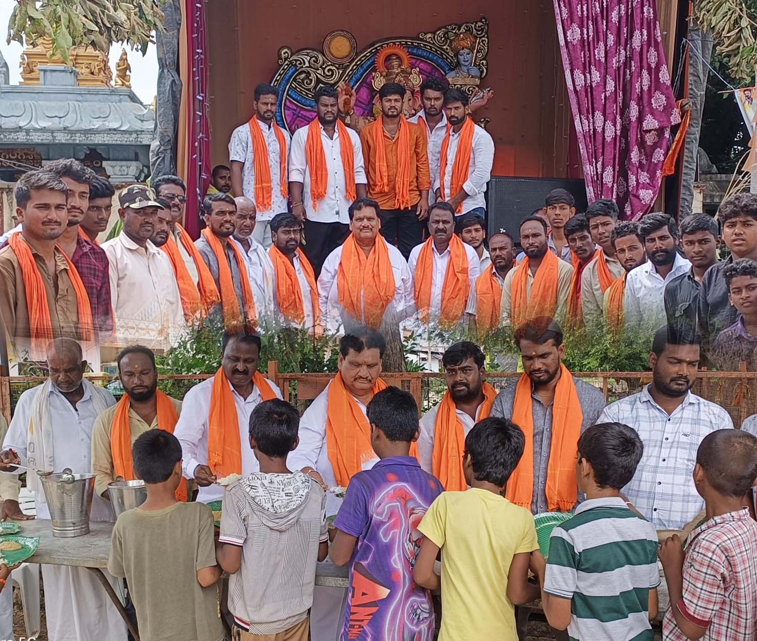 వినాయకుని కృప అందరికి సిద్దించాలి