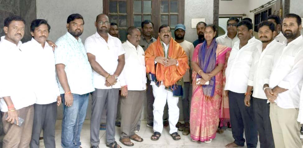 హిందూ ఉత్సవ సమితికి తోడ్పాటు