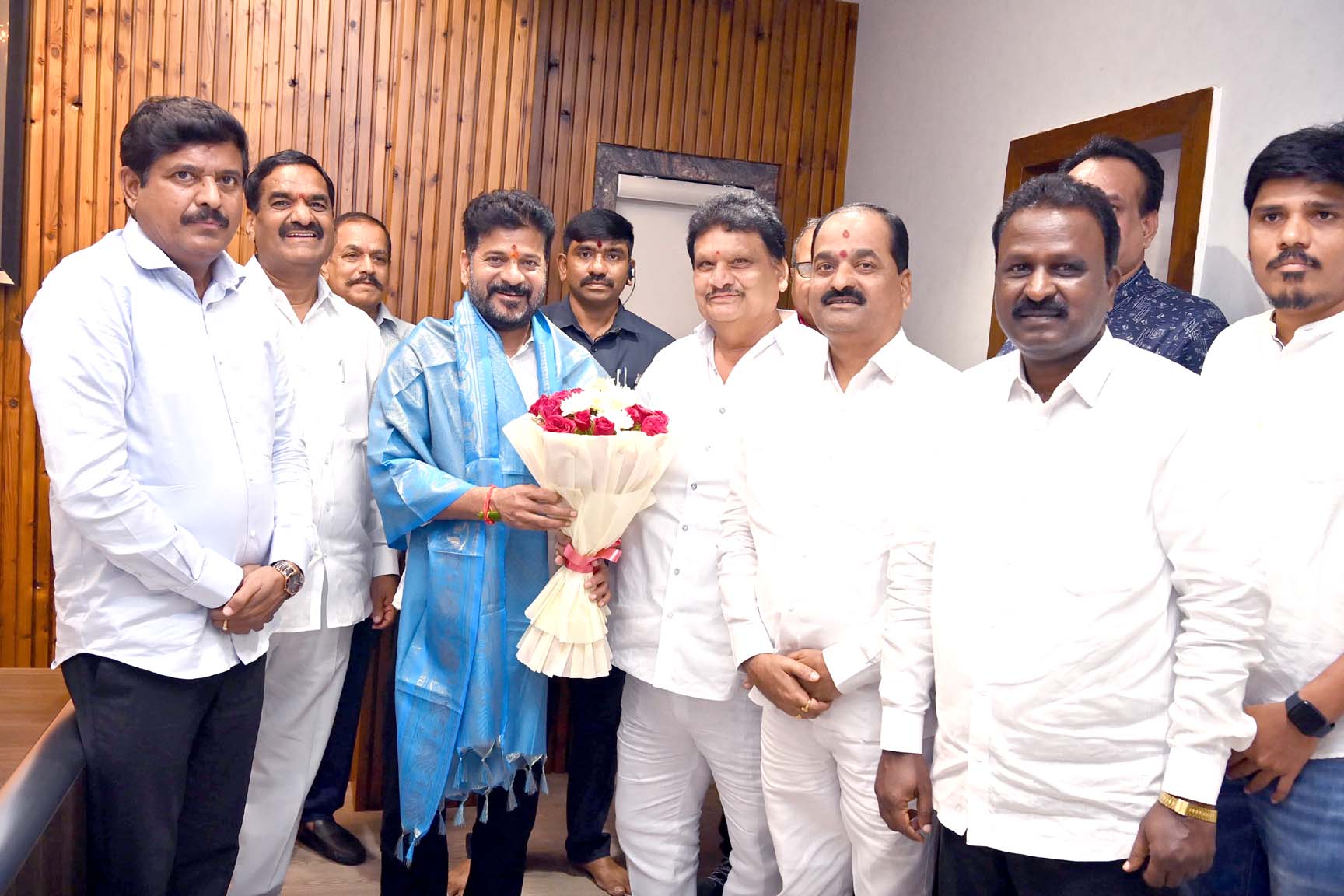 భళా.. ఎమ్మెల్యే బీఎంఆర్..!