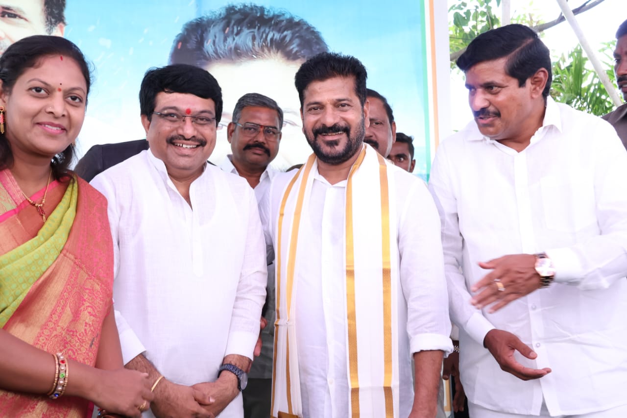 అభివధ్ధిపై పోకస్ పెట్టండి..!