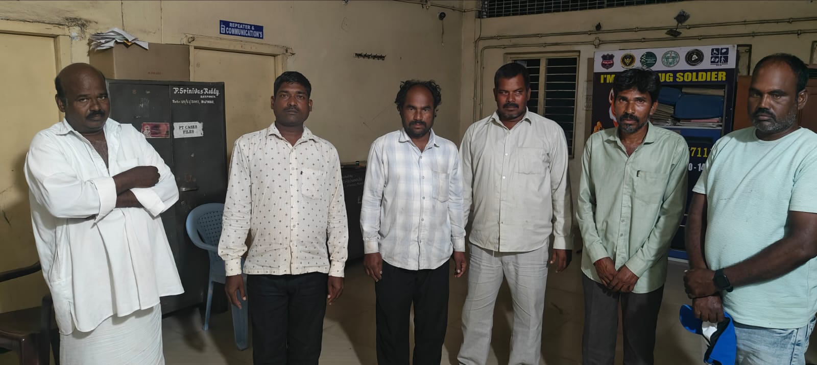 మరో ఆరుగురు పేకాట రాయుళ్లపై కేసు