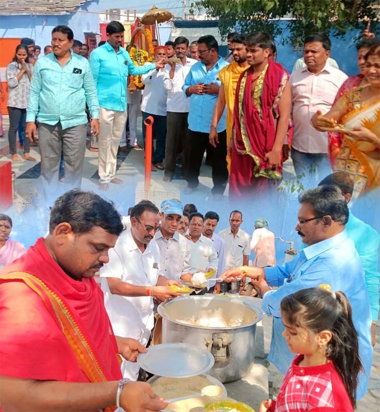 వైభవంగా పల్లకి సేవ..!