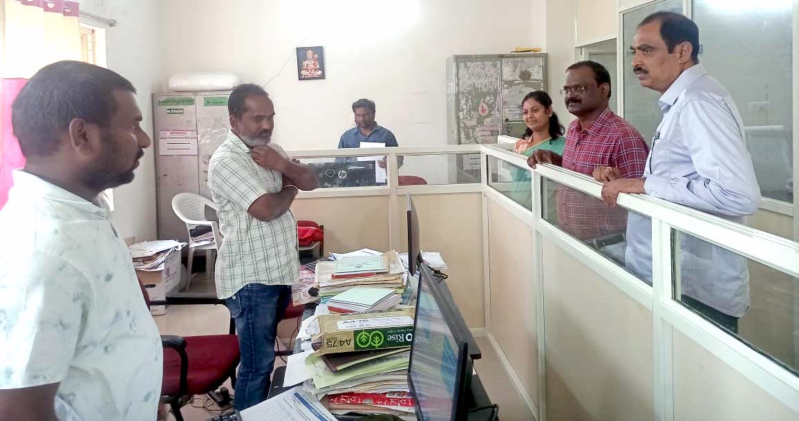పకడ్బందీగా డెటా ఎంట్రీ చేయాలి