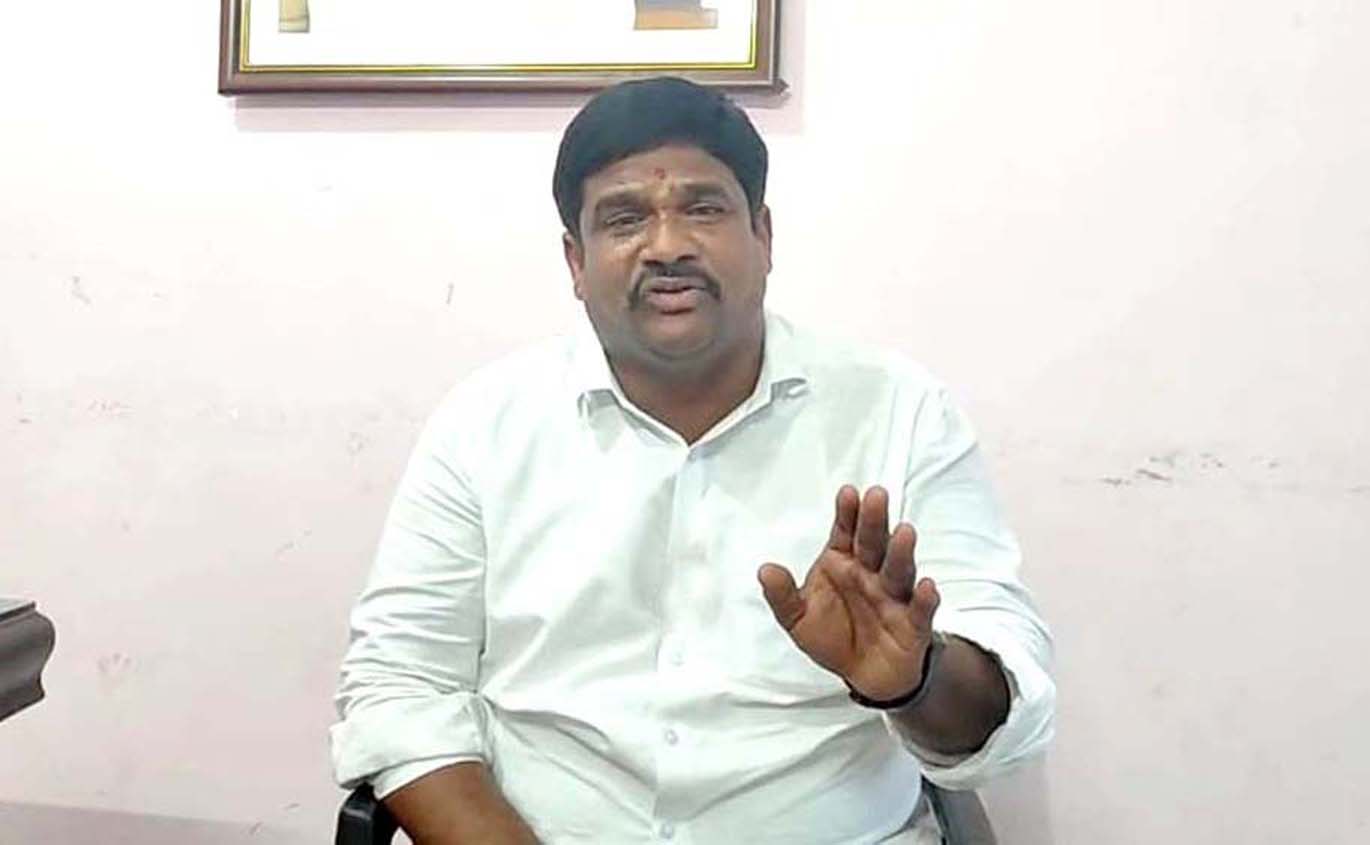 నోరు అదుపులో పెట్టుకోండి..!