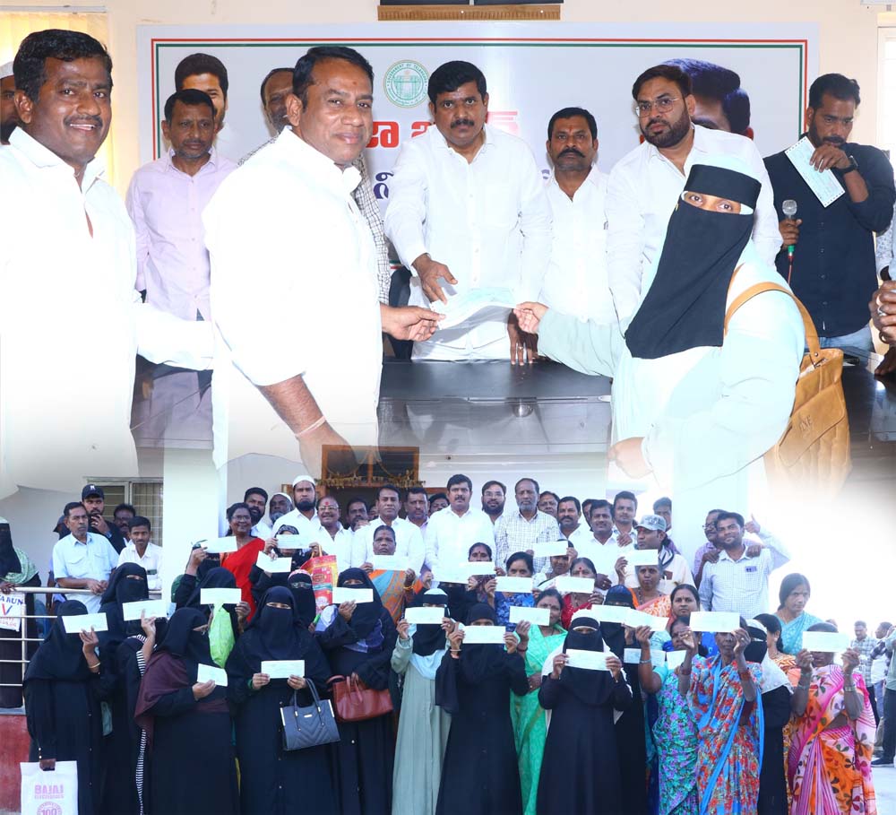 పేదల సంక్షేమానికే ప్రాధాన్యం