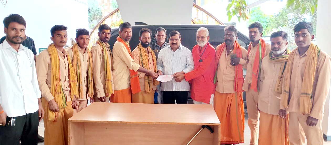 కోటేశ్వర దేవాయలానికి రూ. 10లక్షలు