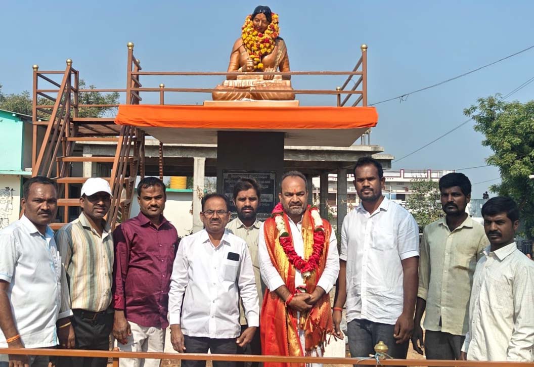 స్పూర్తిదాయకురాలు కవయిత్రి మొల్ల..!