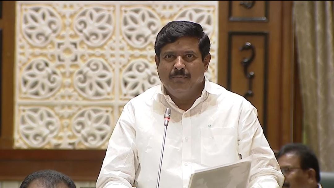 వసతులు, సమస్యలపై ప్రత్యేక శ్రద్ధ