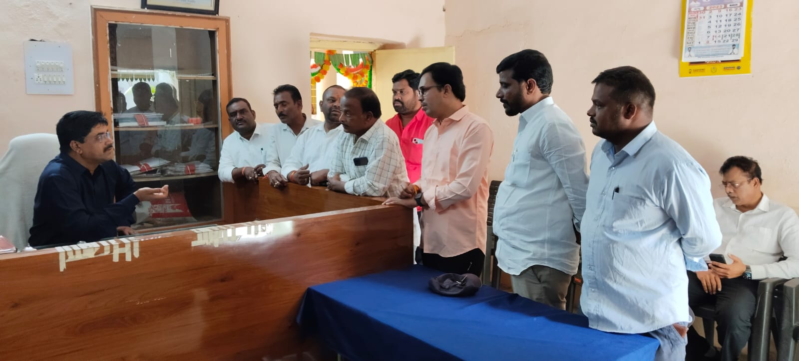 జర్నలిస్టుల భూమిని సర్వే చేయించండి