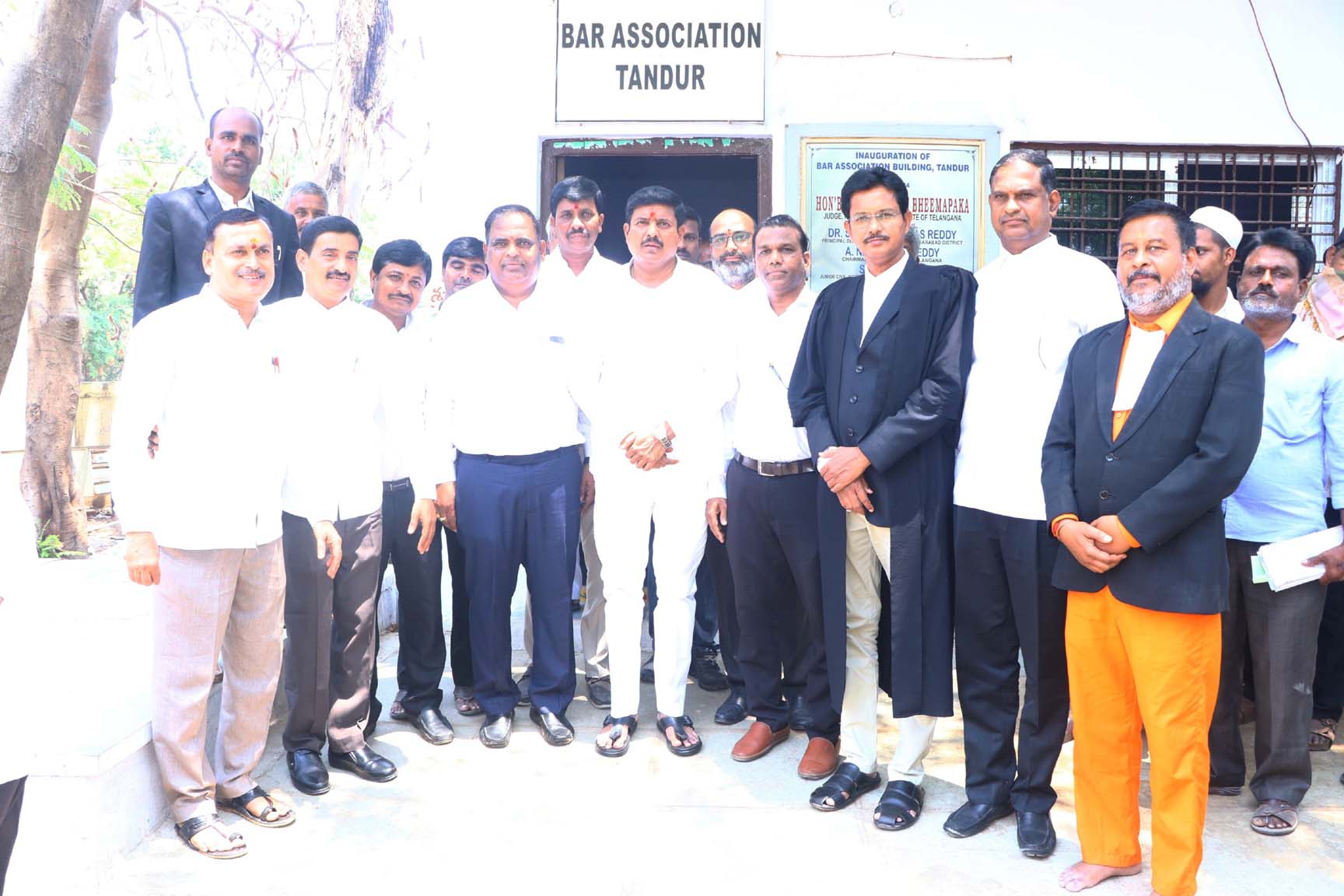 సబ్ కోర్టు ఏర్పాటుకు కృషి