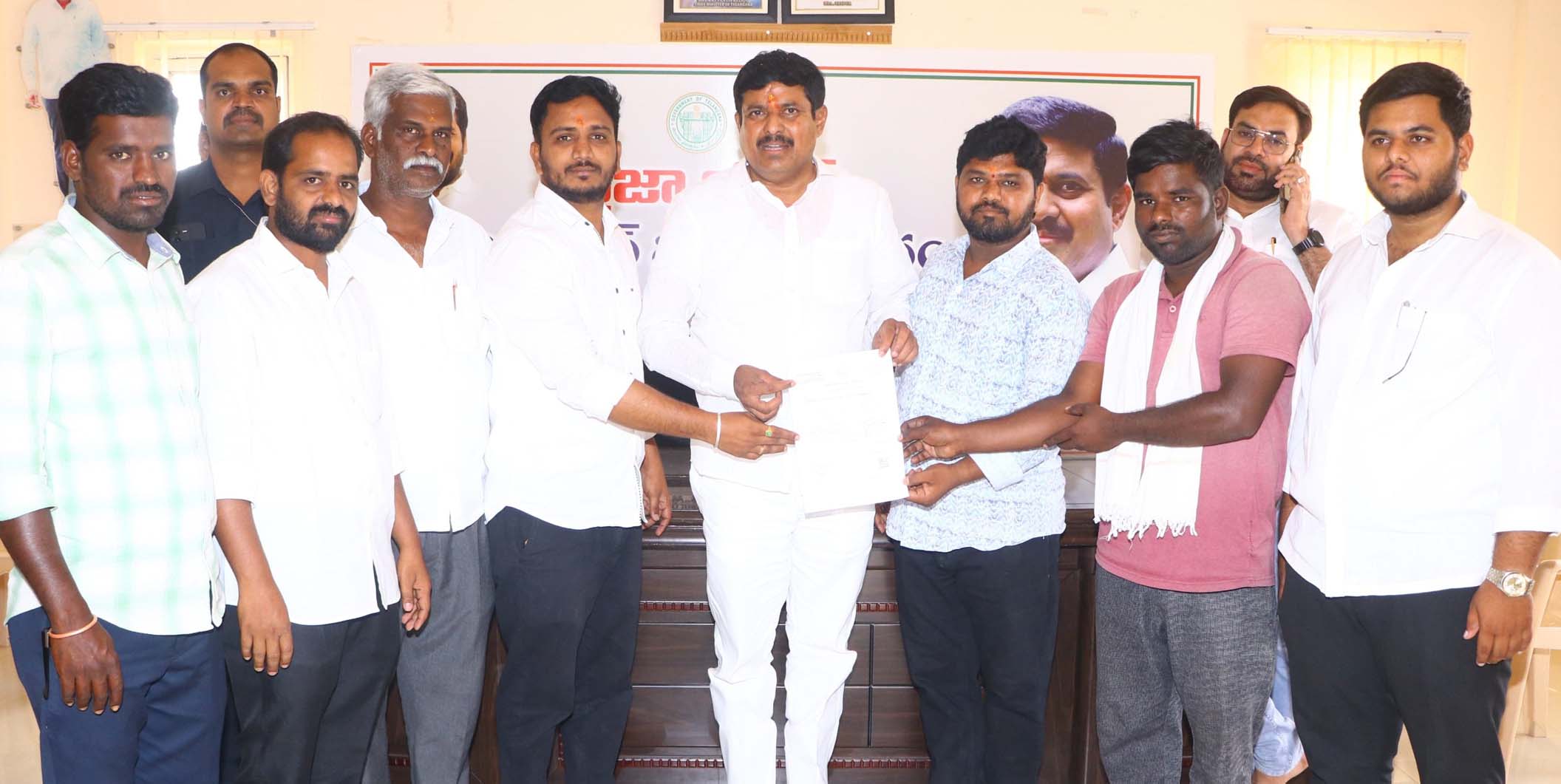 సీఎంఆర్ఎఫ్ పేదలకు భరోసా
