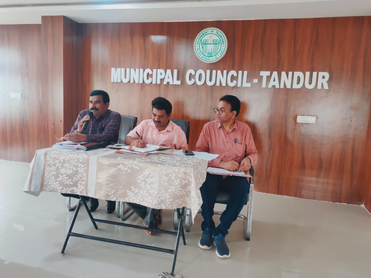 తాండూరు మున్సిపల్ కు 79 కుట్టు మిషన్లు