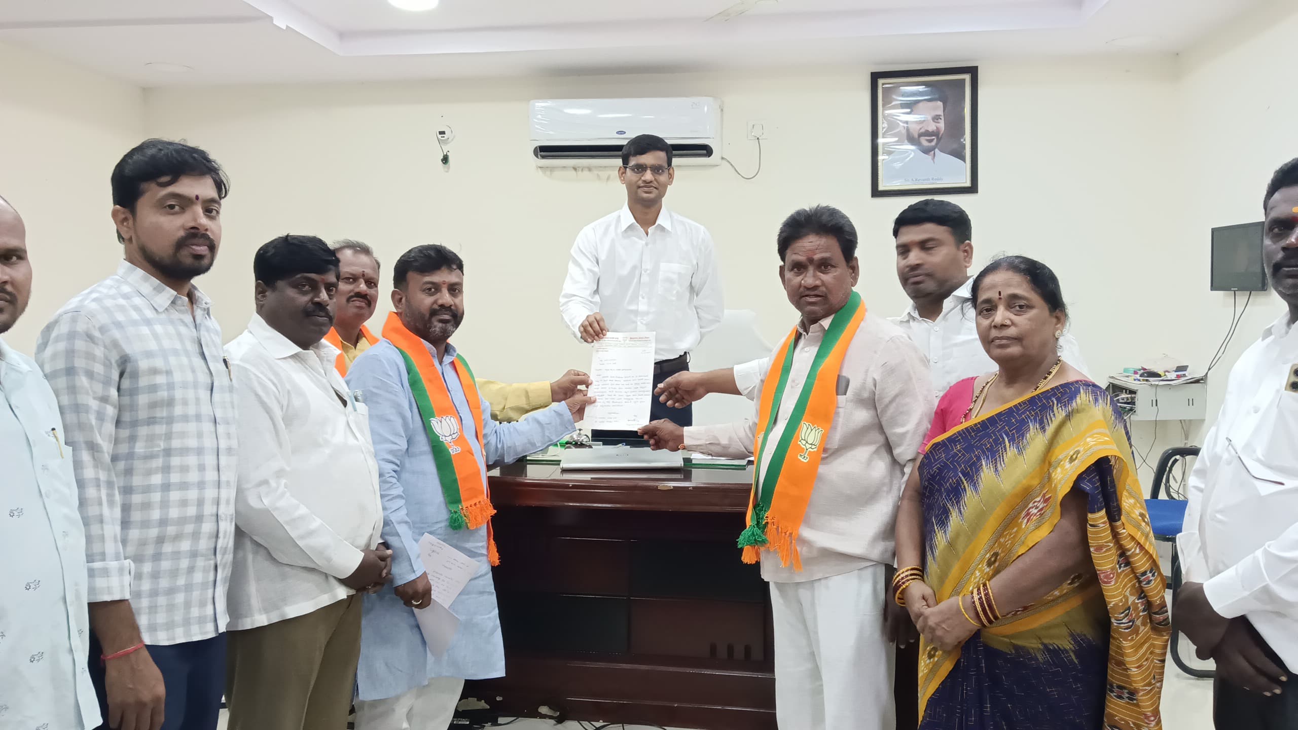 అక్రమ ఇసుక రవాణాపై చర్యలు తీసుకోండి