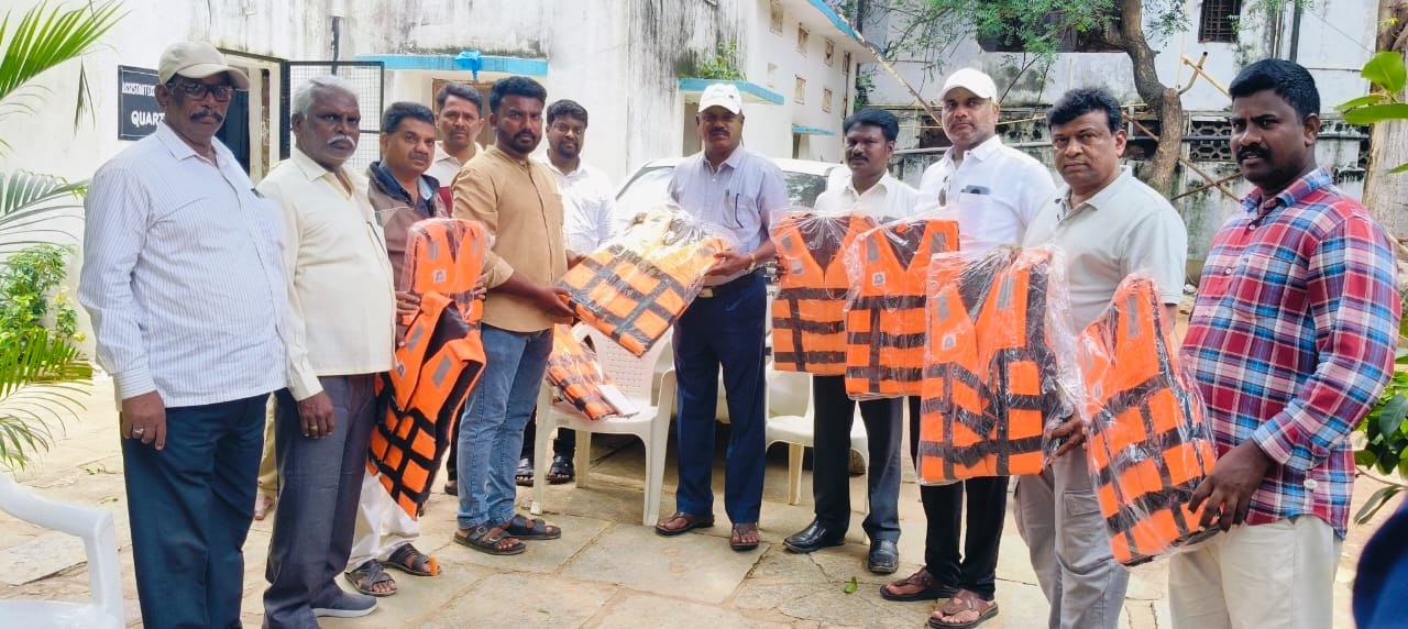 పట్టణ పరిశుభ్రతలో కార్మికులది కీలక పాత్ర