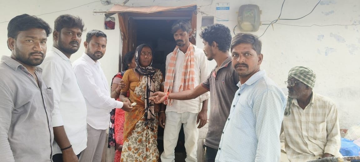 మృతుని కుటుంబానికి దివిటి ఎల్లప్ప పరామర్శ