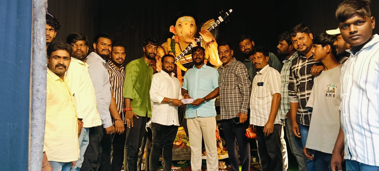 వినాయకుడిపై ముస్లిం యువకుడి భక్తి