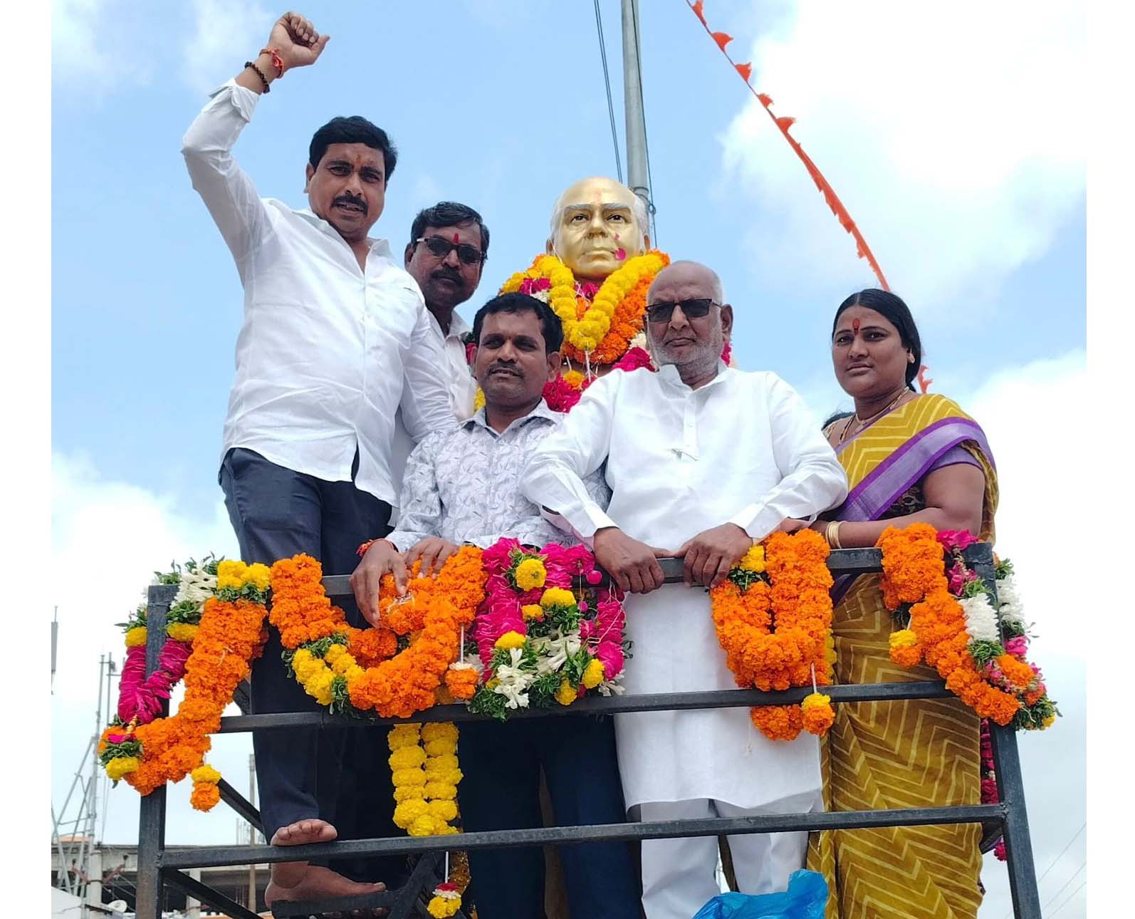 బీసీల అభ్యున్నతి మార్గదర్శకులు మాణిక్ రావు