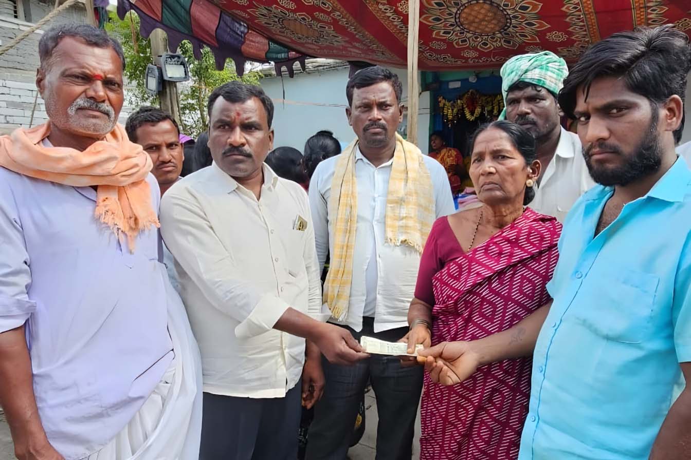మృతునికి కుటుంబానికి బుయ్యని భరోసా