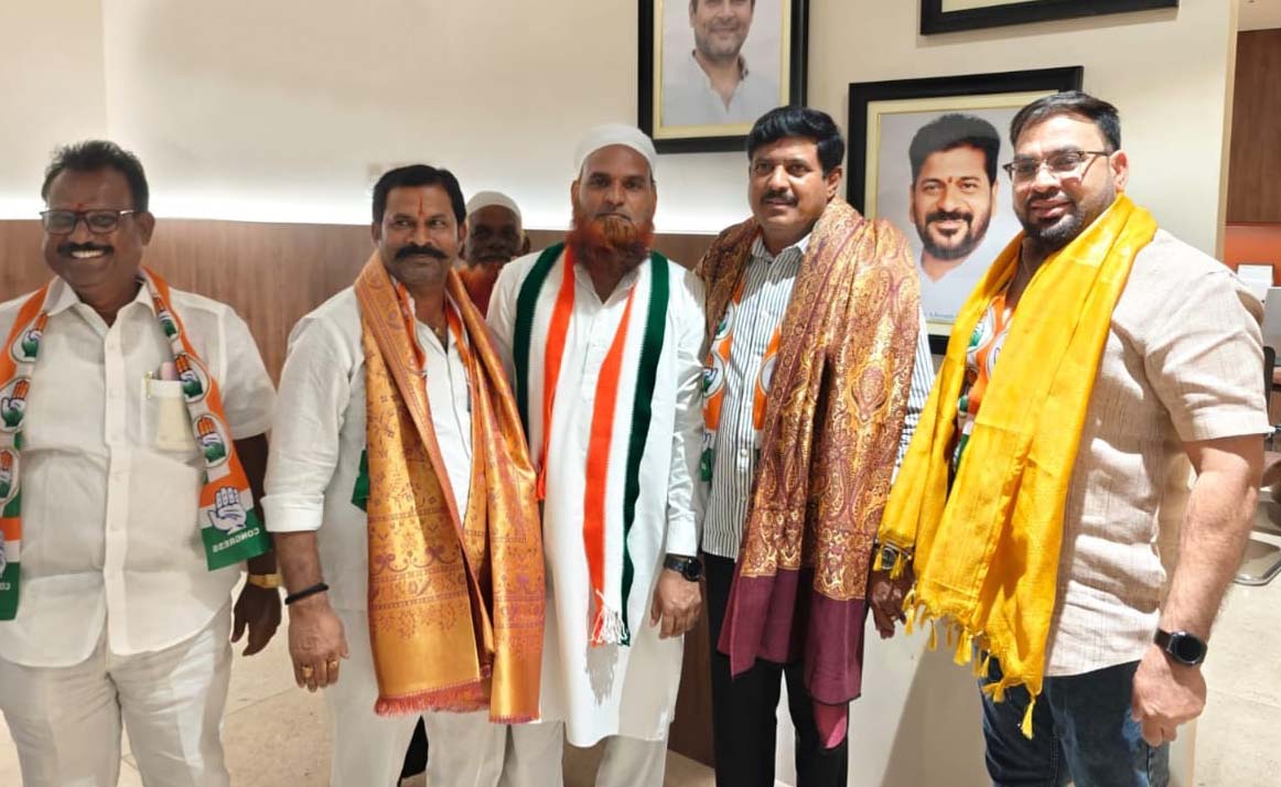 కాంగ్రెస్ గూటికి చేరిన మున్సిపల్ మాజీ వైస్ చైర్మన్