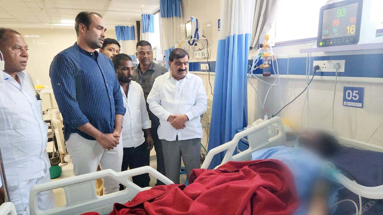 యువకుడికి మెరుగైన వైద్యం అందించాలి