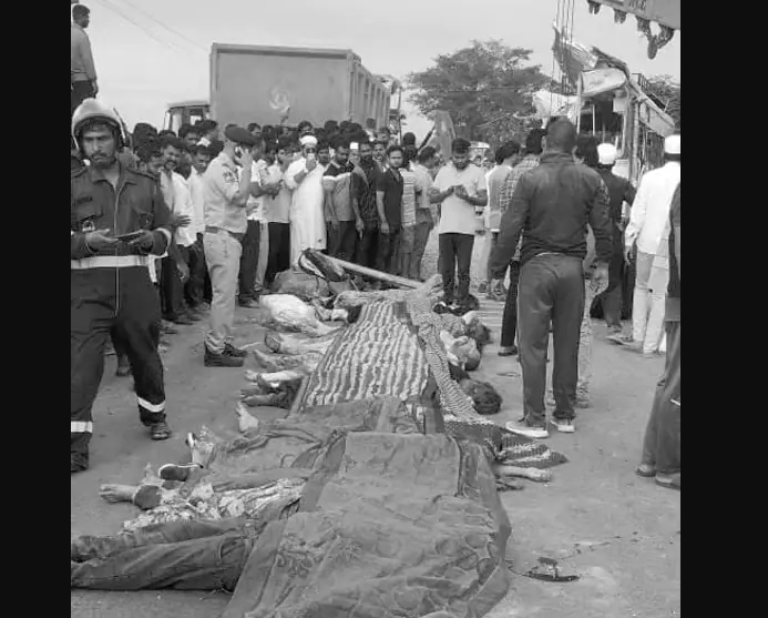 చేవేళ్ల ఘటనలో 20 మంది మృతి