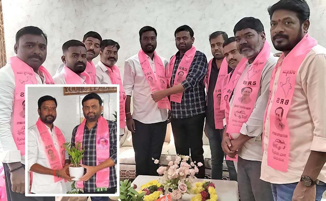 పైలెట్ చెంతకు చేరిన సంతోష్ గౌడ్