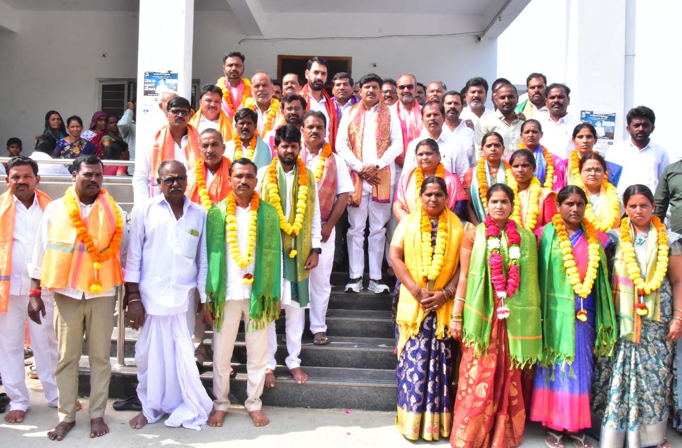 గ్రామాల ప్రగతికి కృషి చేయాలి