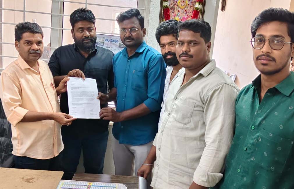హమాలిబస్తీలో మురుగు తిప్పలు