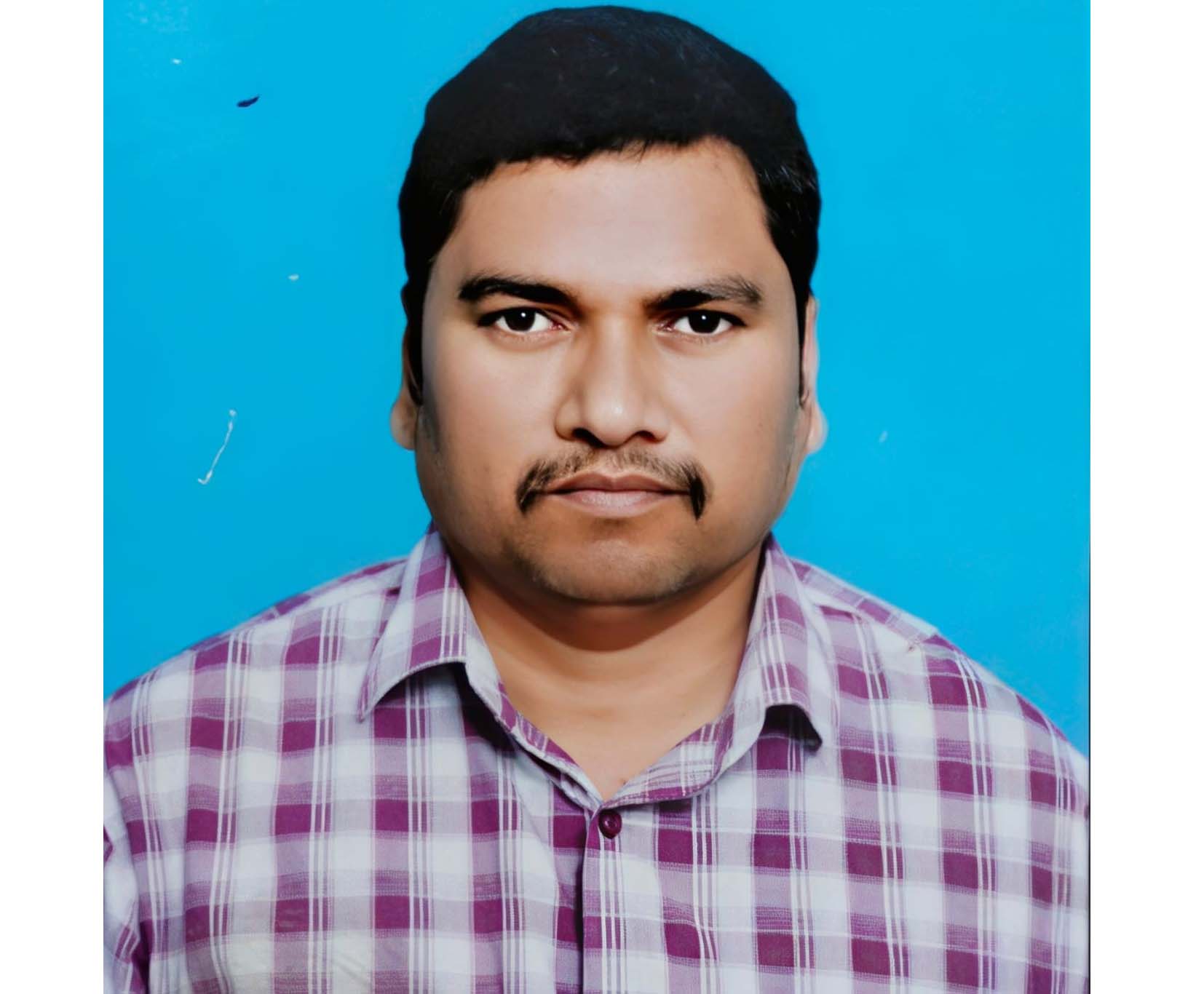 విద్యుత్ షాక్‌తో ప్రభుత్వ టీచర్ మృతి..!