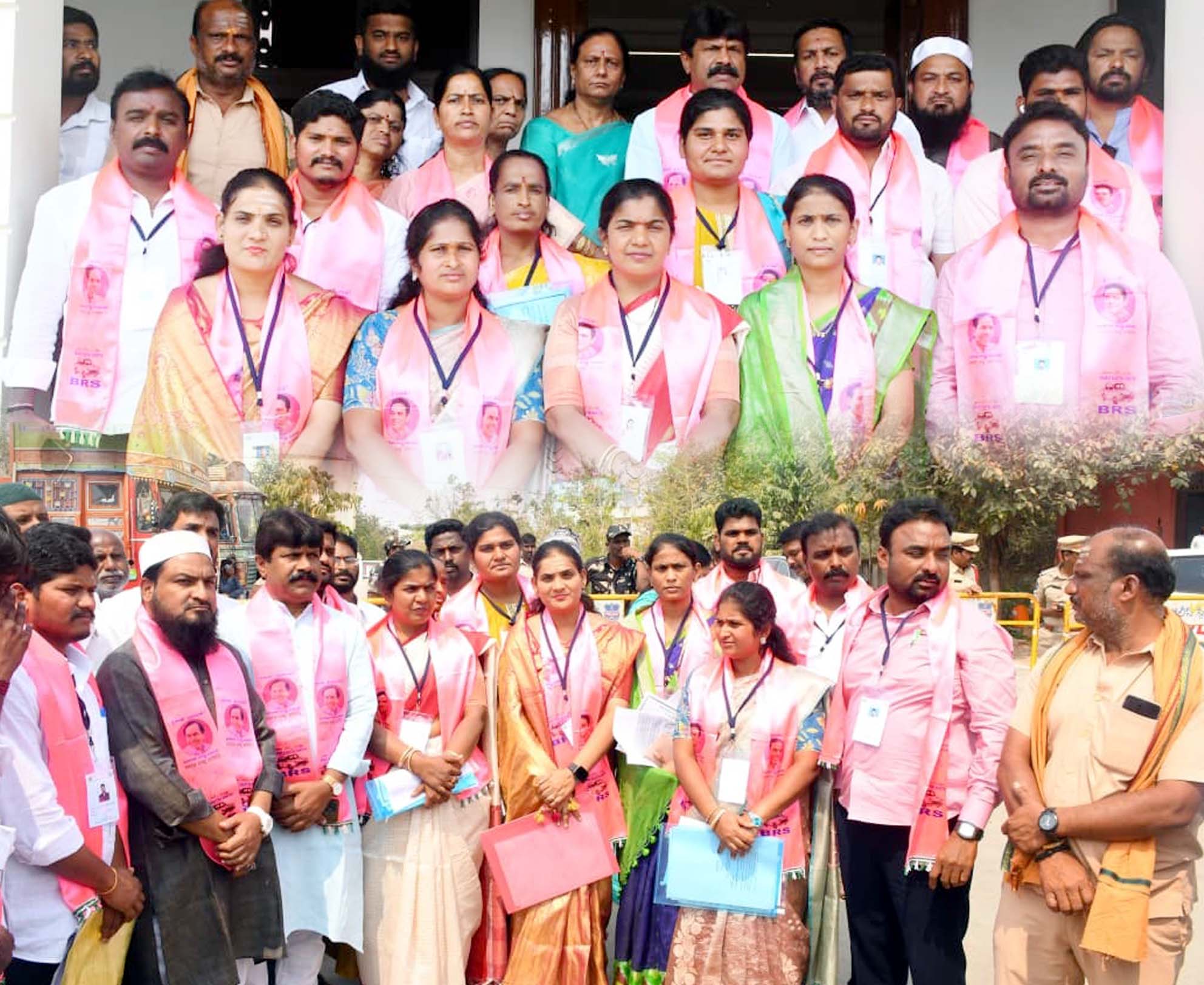 ప్రజా క్షేత్రంలో ఉండండి..!