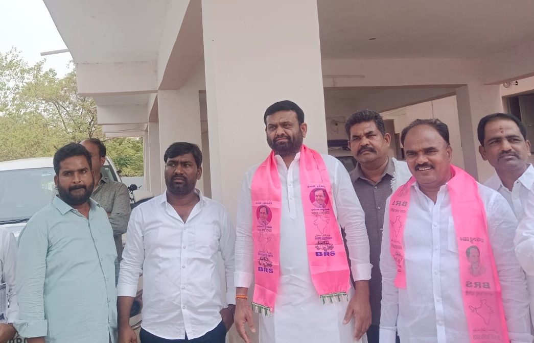 పైలెట్ బేయిల్‌లో షరతులపై చర్చ..!